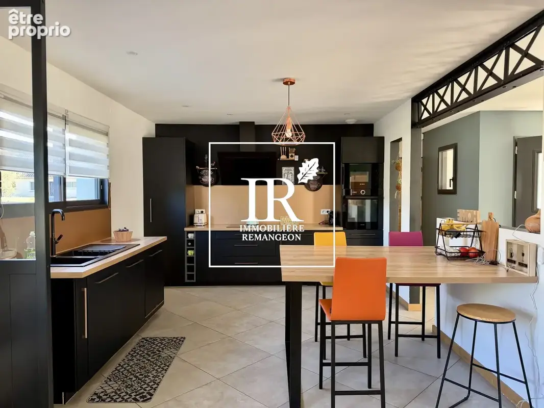 Maison 6 pièces 179 m² à vendre à Mery-Sur-Cher (18100) - photo 2