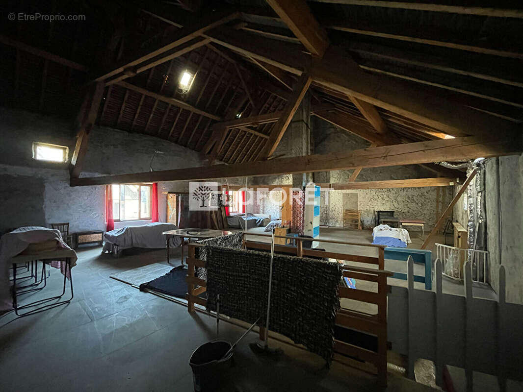 Maison à CLAIRVAUX-LES-LACS