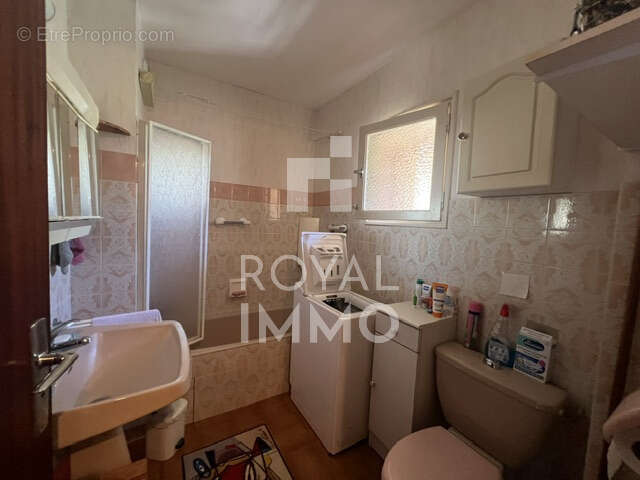 Appartement à SIX-FOURS-LES-PLAGES