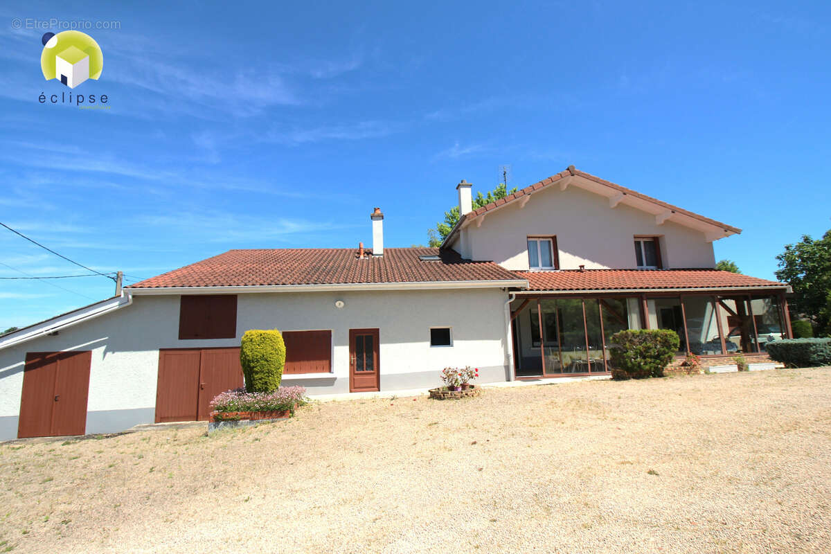 Maison à VONNAS