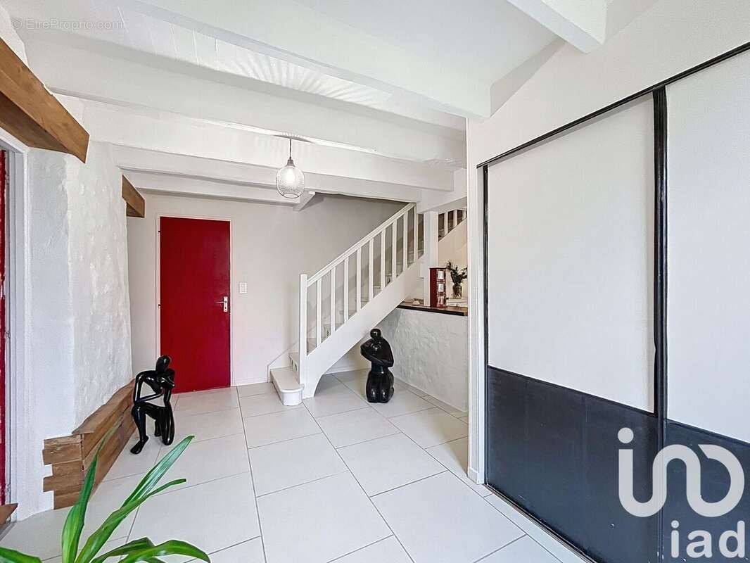 Photo 3 - Maison à SAINT-HILAIRE-DES-LOGES