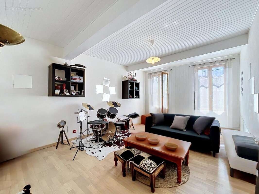 Maison 180 m² à Montbrun-Bocage  - photo 6