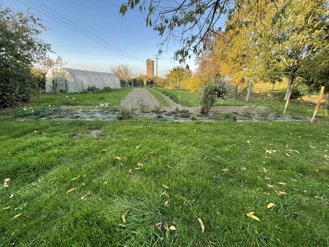 Maison à SAINT-ERBLON