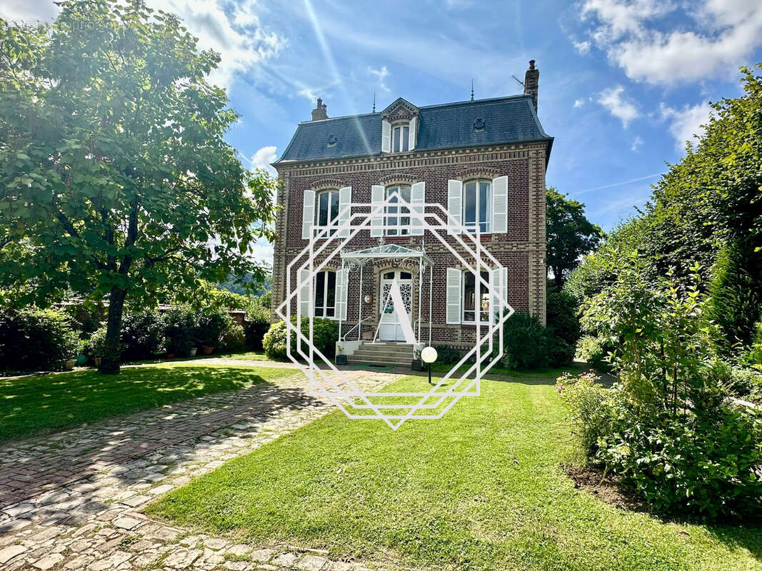 Maison à AUNEUIL