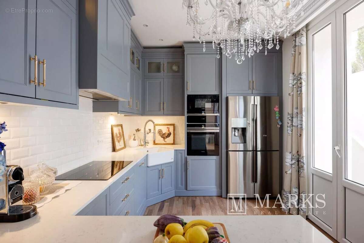 Villa rénovée avec goût avec maison d'amis et vue dégagée - photo 12