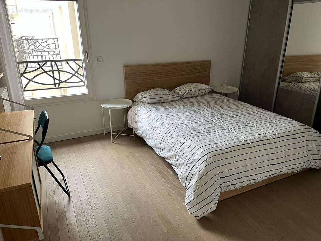 Appartement à LEVALLOIS-PERRET
