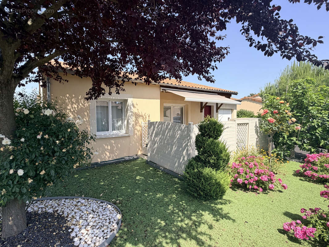 Maison à JAUNAY-CLAN