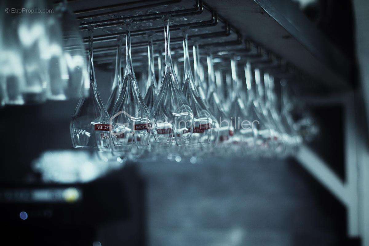 Commerce à VAL-D'ORNAIN