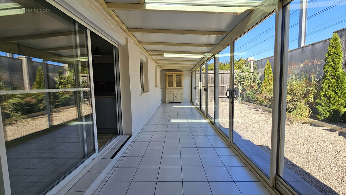 Maison à BLANQUEFORT