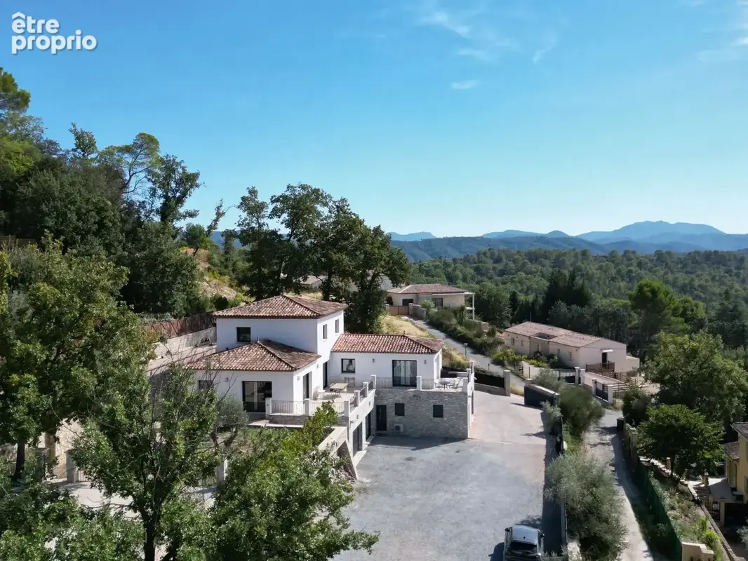 Villa moderne 275 m² avec studio et 3 garages  - Montauroux - photo 19