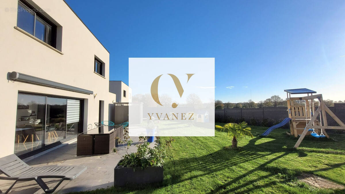 Maison à VAL-D&#039;IZE