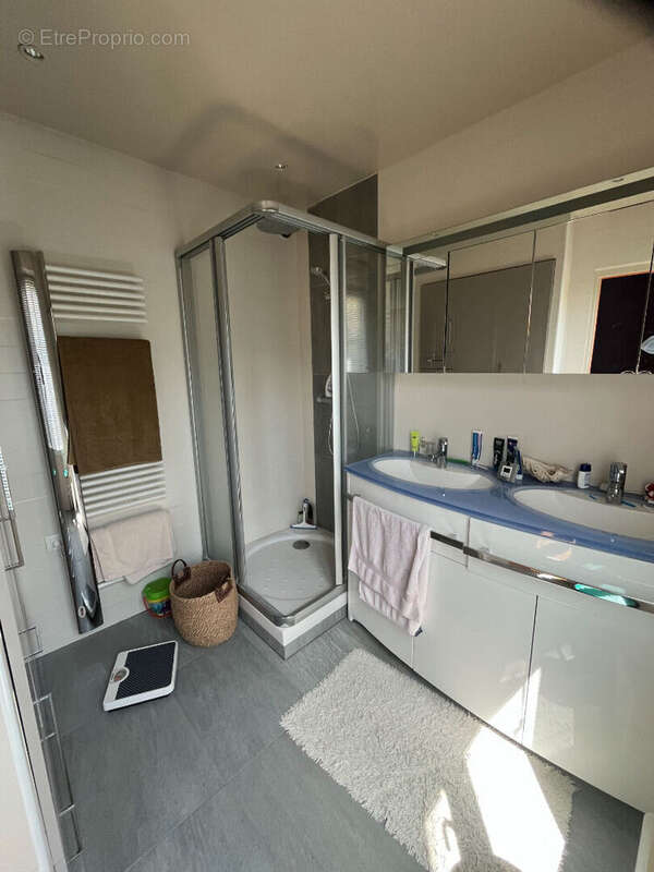 Rare à la vente 5 pièces 160 m² au calme traversant 2 balcons - photo 8