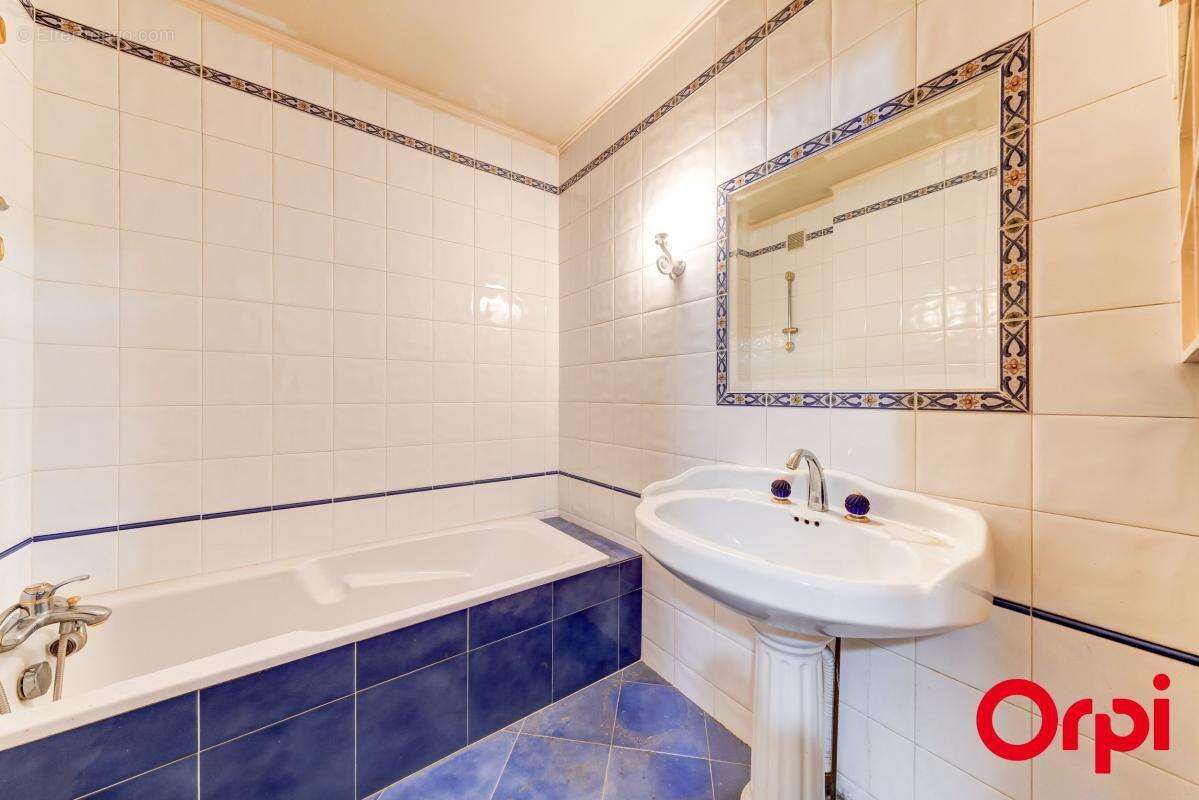 Appartement à CALUIRE-ET-CUIRE