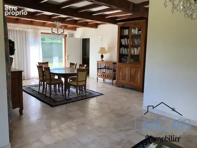 Maison 5 pièces 220 m² à vendre à Airaines (80270) - photo 4