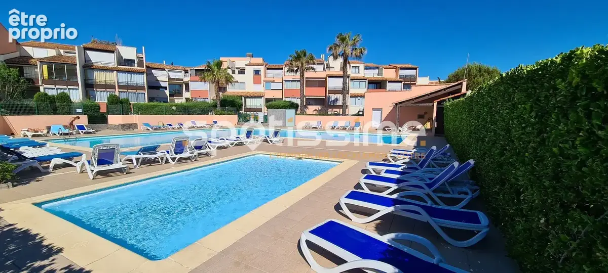 Cap d'agde  avant-port  grand studio cabine avec terrasse et solarium privé vue port - photo 7