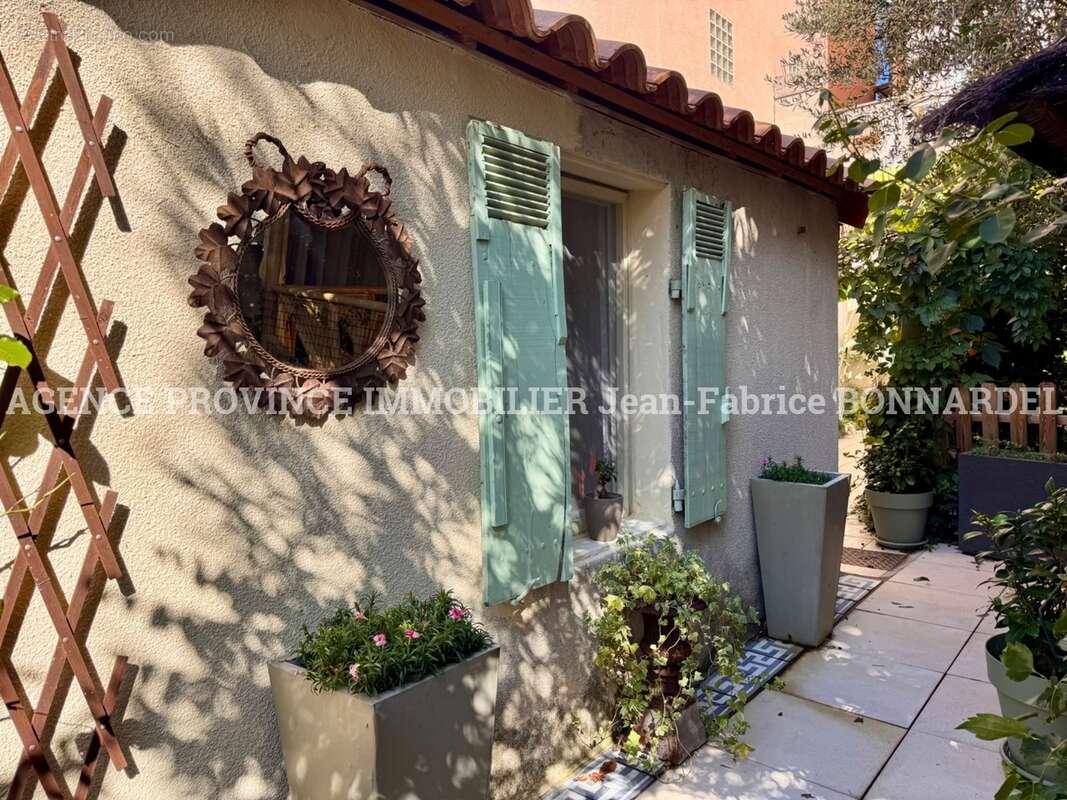 Appartement à NYONS