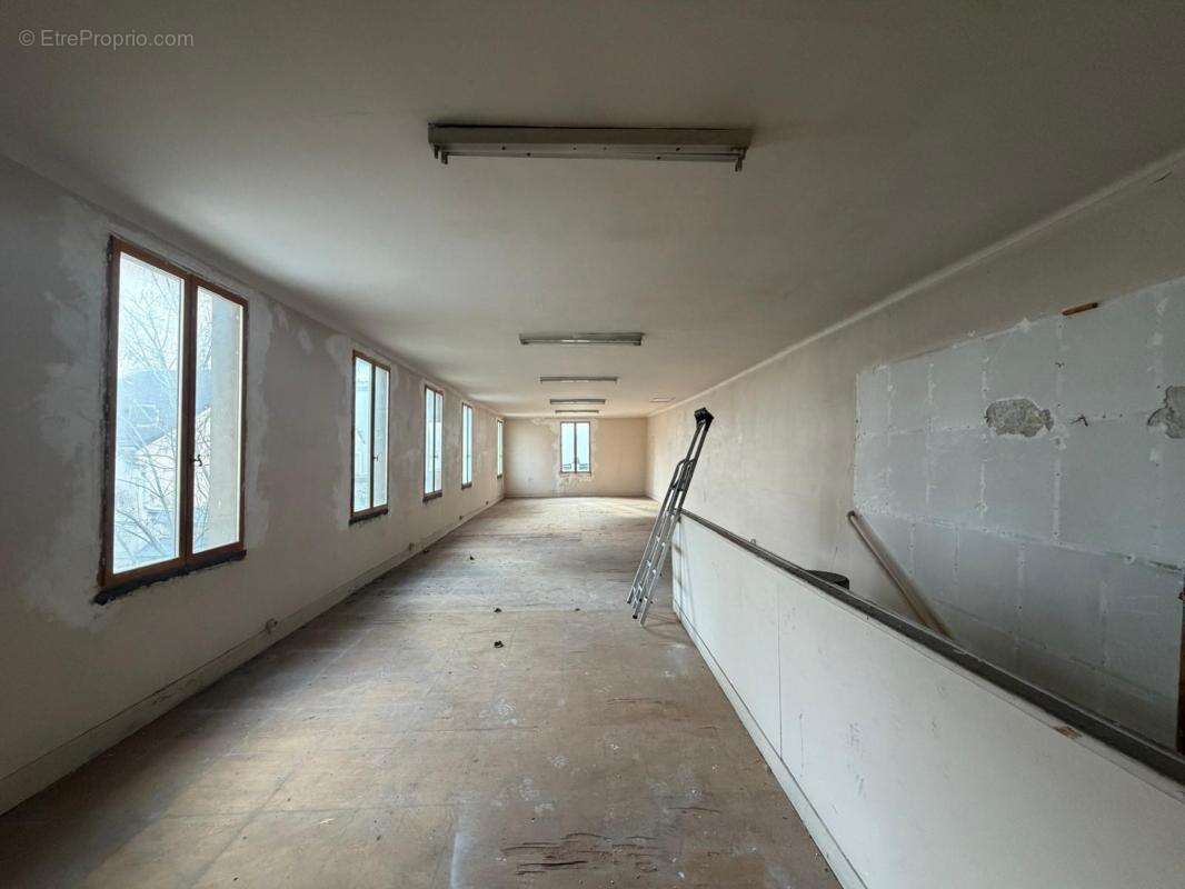 Appartement à LES MUREAUX