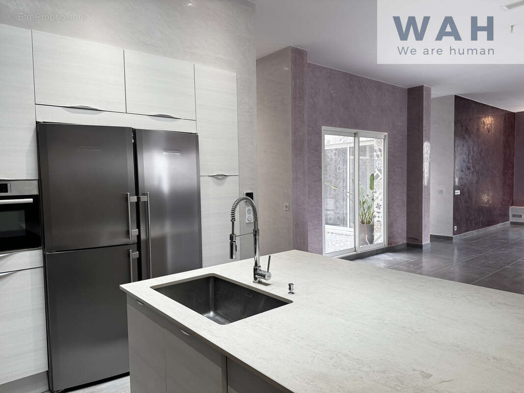 Appartement T7 + Local professionnel + 2 places de parking - 34400 MONTPELLIER - photo 2