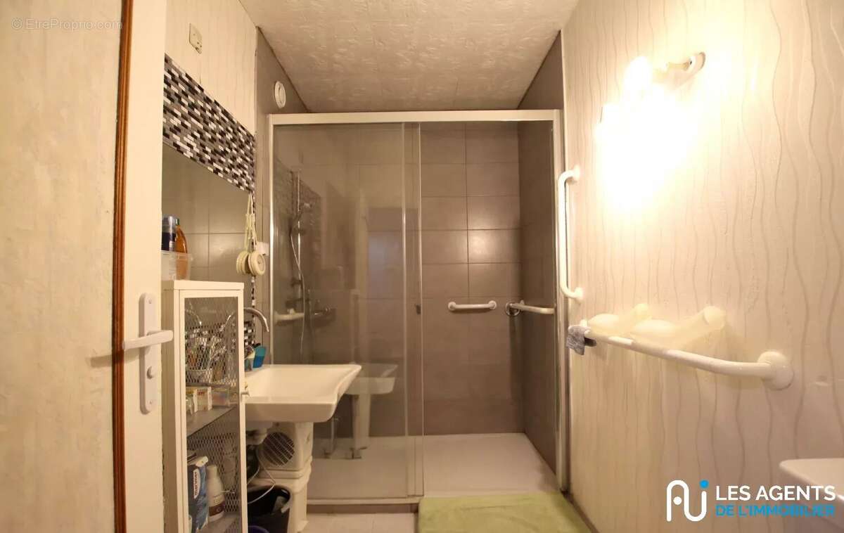 Appartement à FLEURY-LES-AUBRAIS