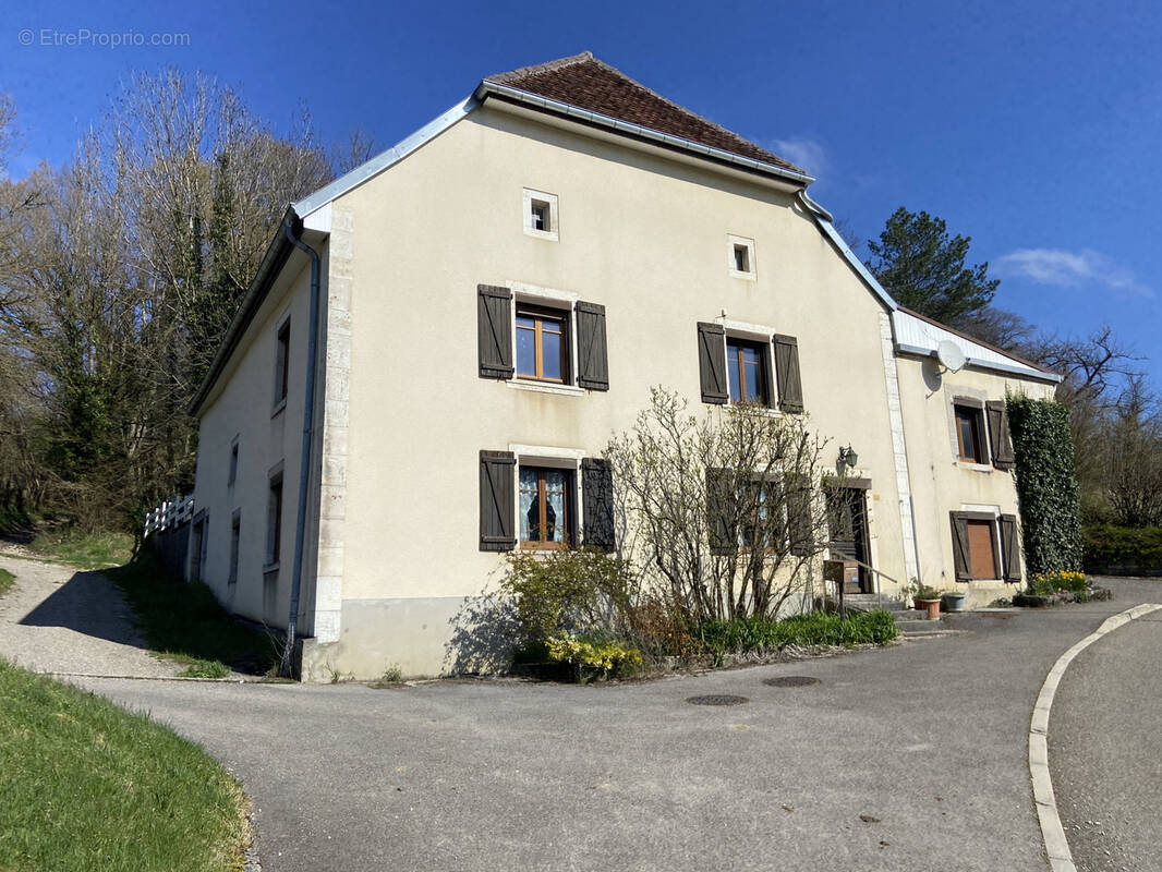 Maison à AUTECHAUX-ROIDE