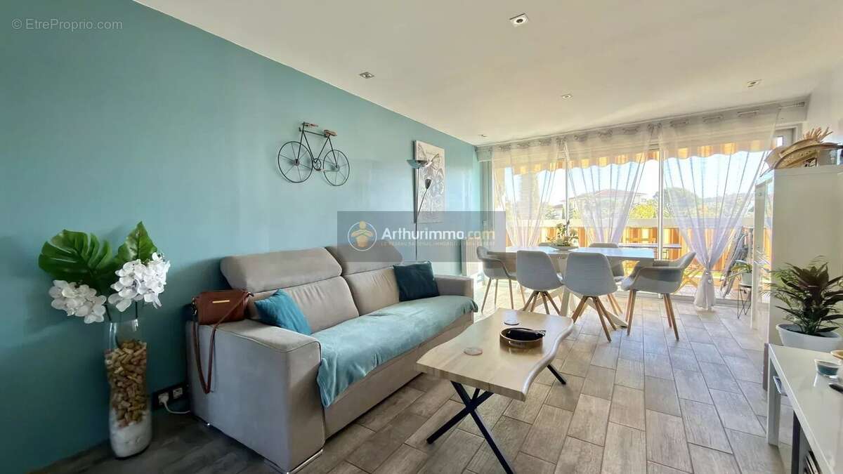 Appartement à FREJUS