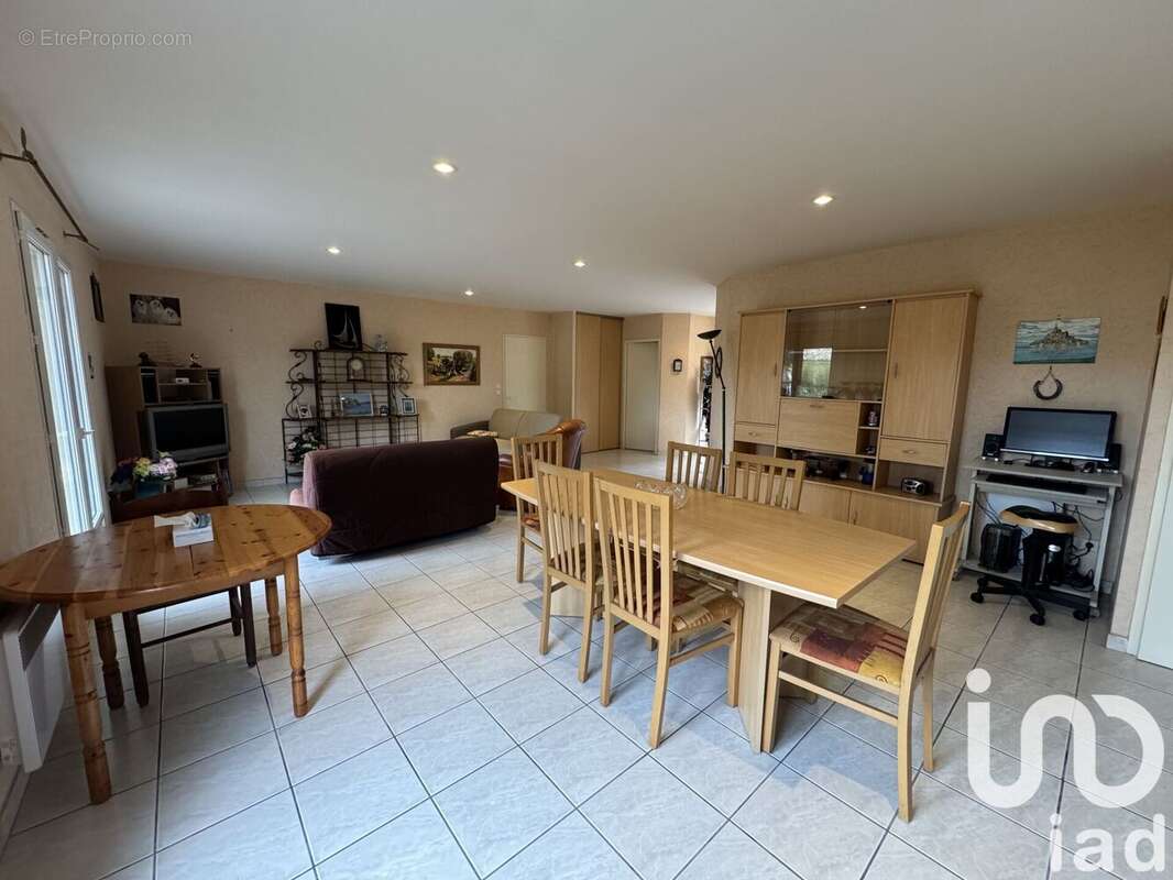 Photo 2 - Maison à HOURTIN