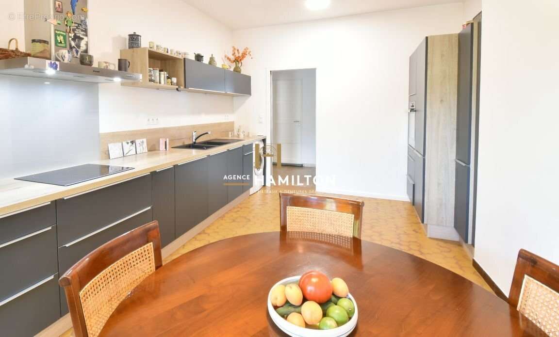 Boutique-atelier avec maison et jardin attenants et gite independant - photo 6