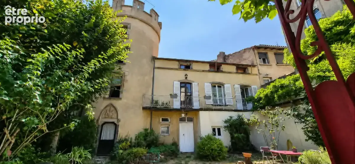 Demeure de caractere au coeur de plusieurs siecles d'histoire - photo 4
