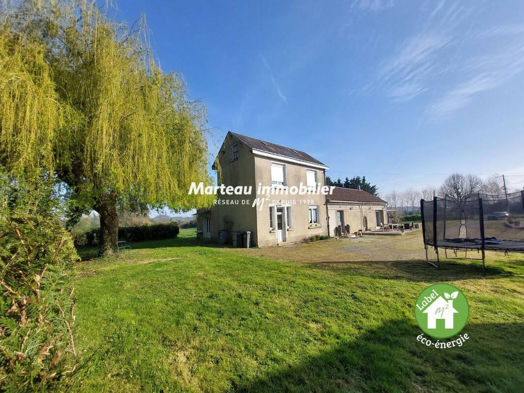 Maison à YVRE-L'EVEQUE