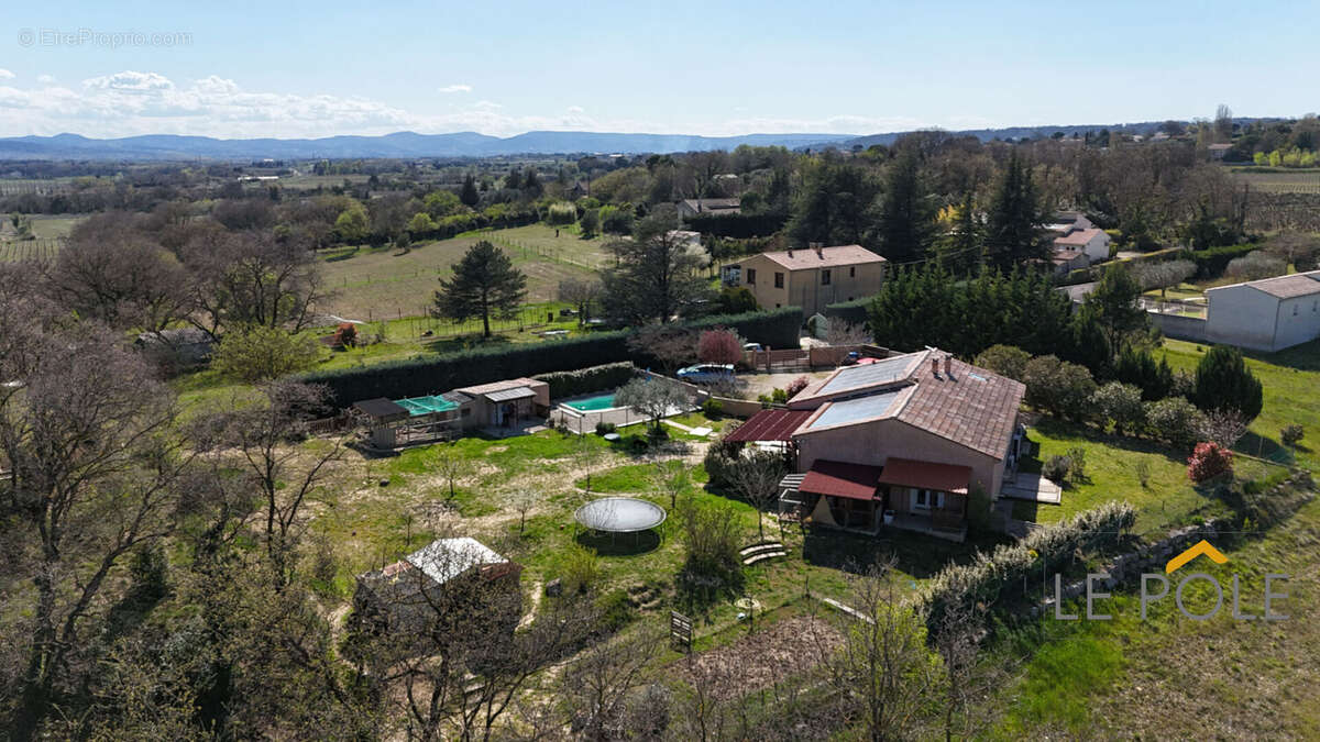 Saint marcel d'ardeche villa de plain pied 154 m² - 3 chambres + studio - photo 8