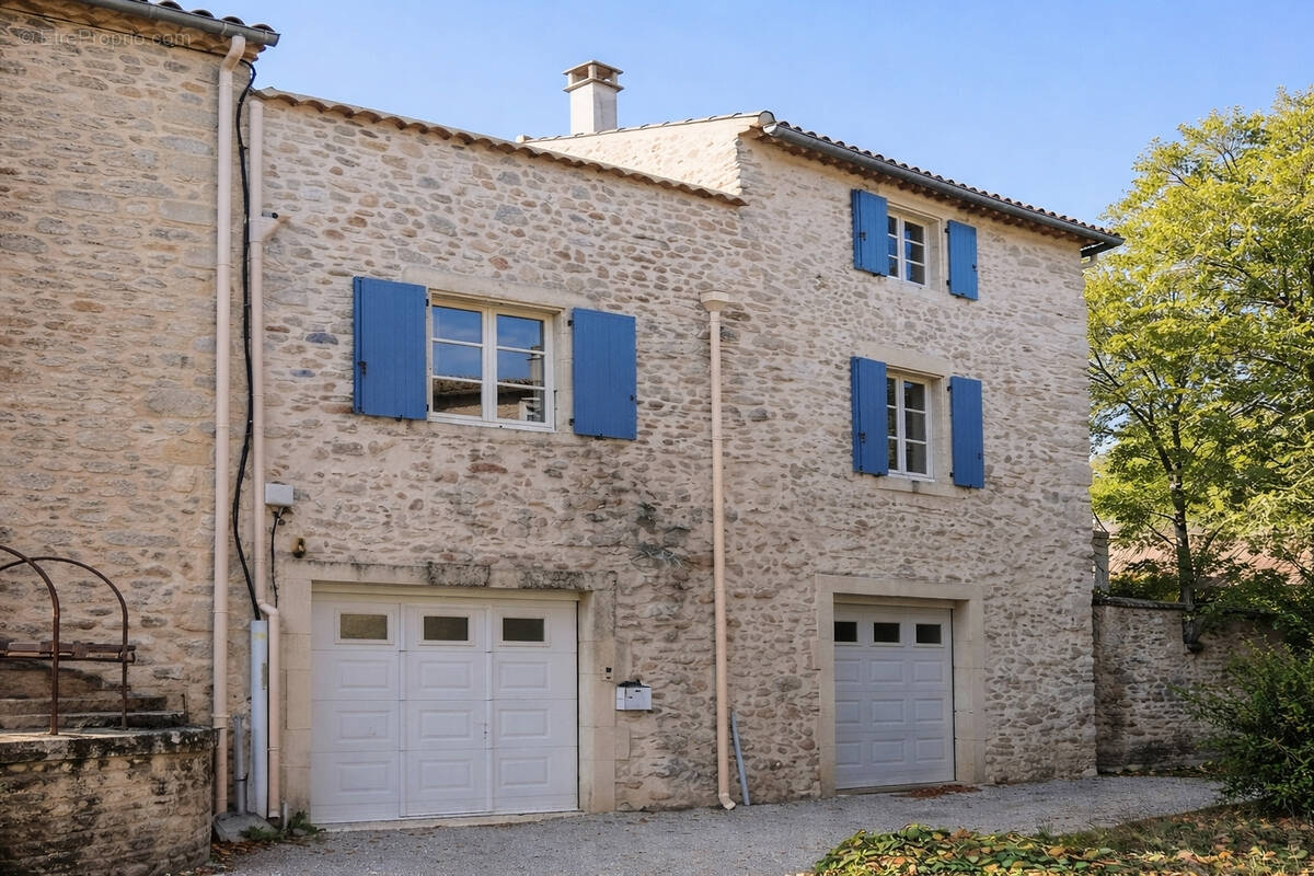 Maison à SAINT-DENIS