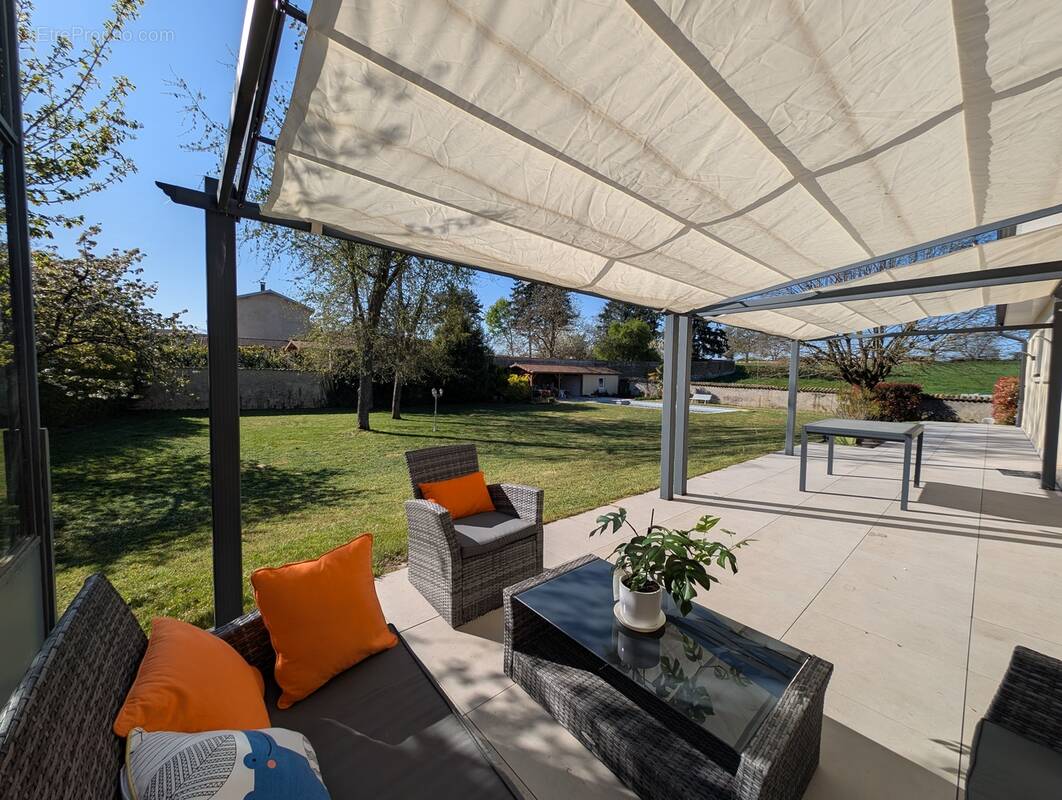 Maison à COLOMBIER-SAUGNIEU