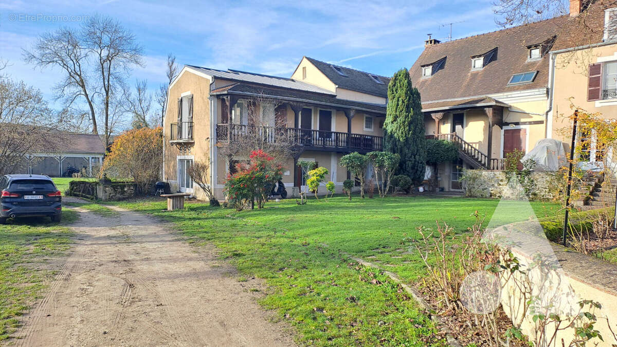 Appartement à SAINT-REMY-LES-CHEVREUSE