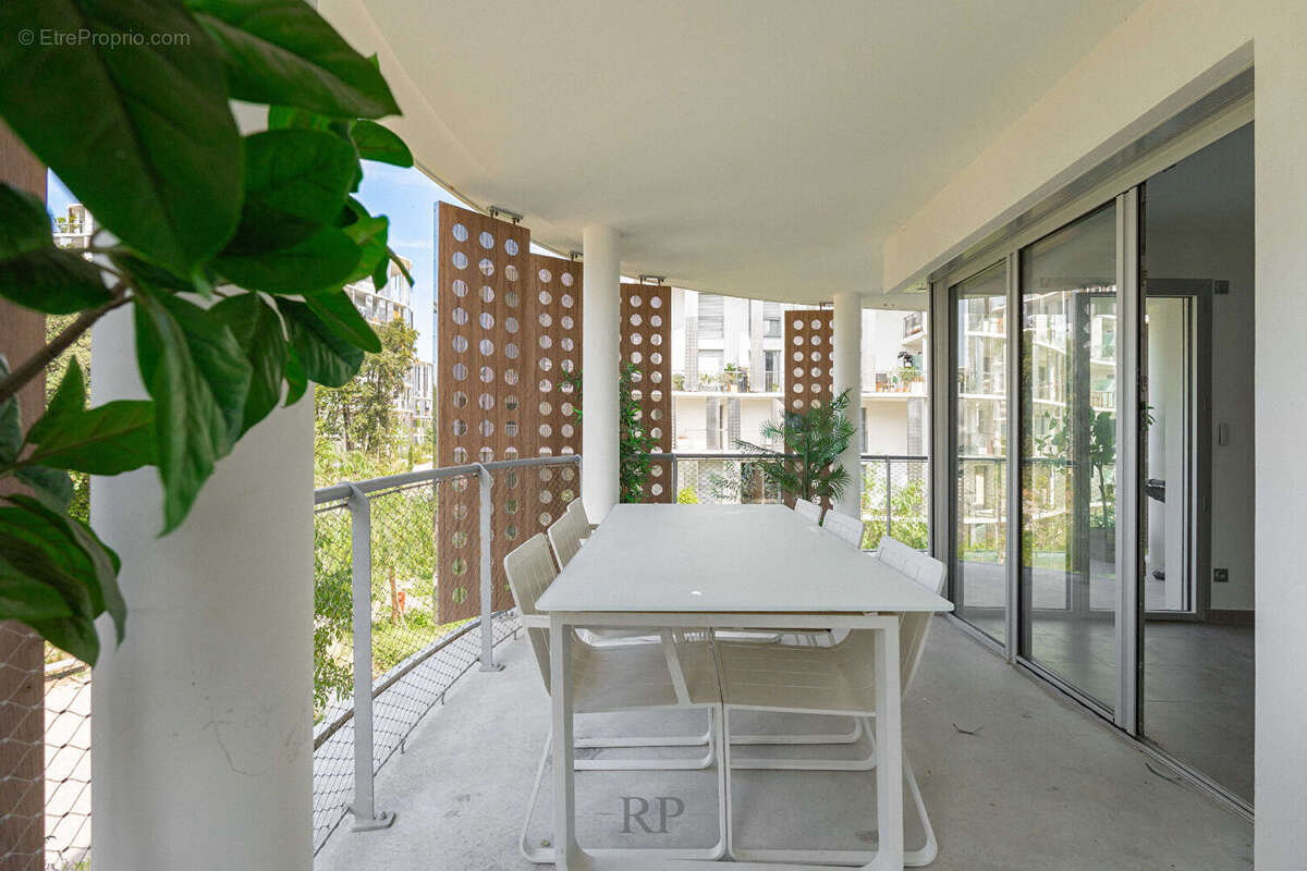 Appartement à MARSEILLE-8E