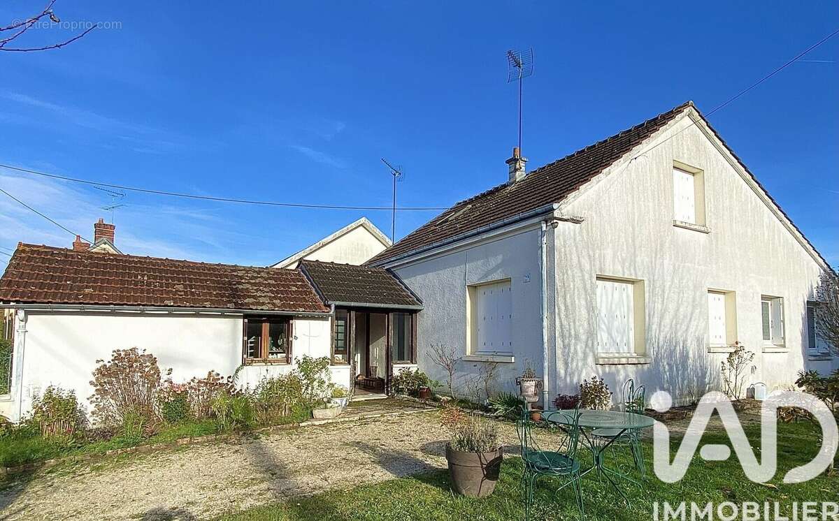 Photo 2 - Maison à VARENNES-CHANGY