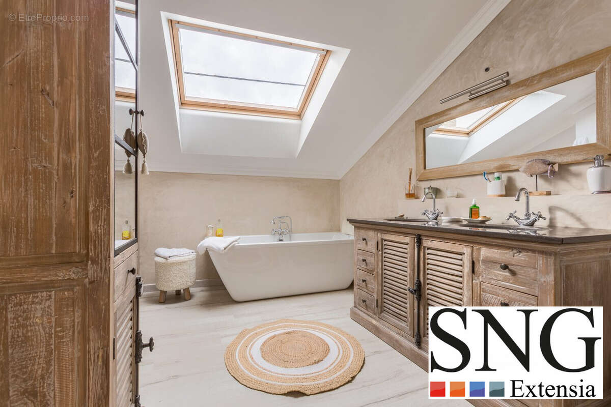 Maison à SAINT-LAURENT-D&#039;AIGOUZE