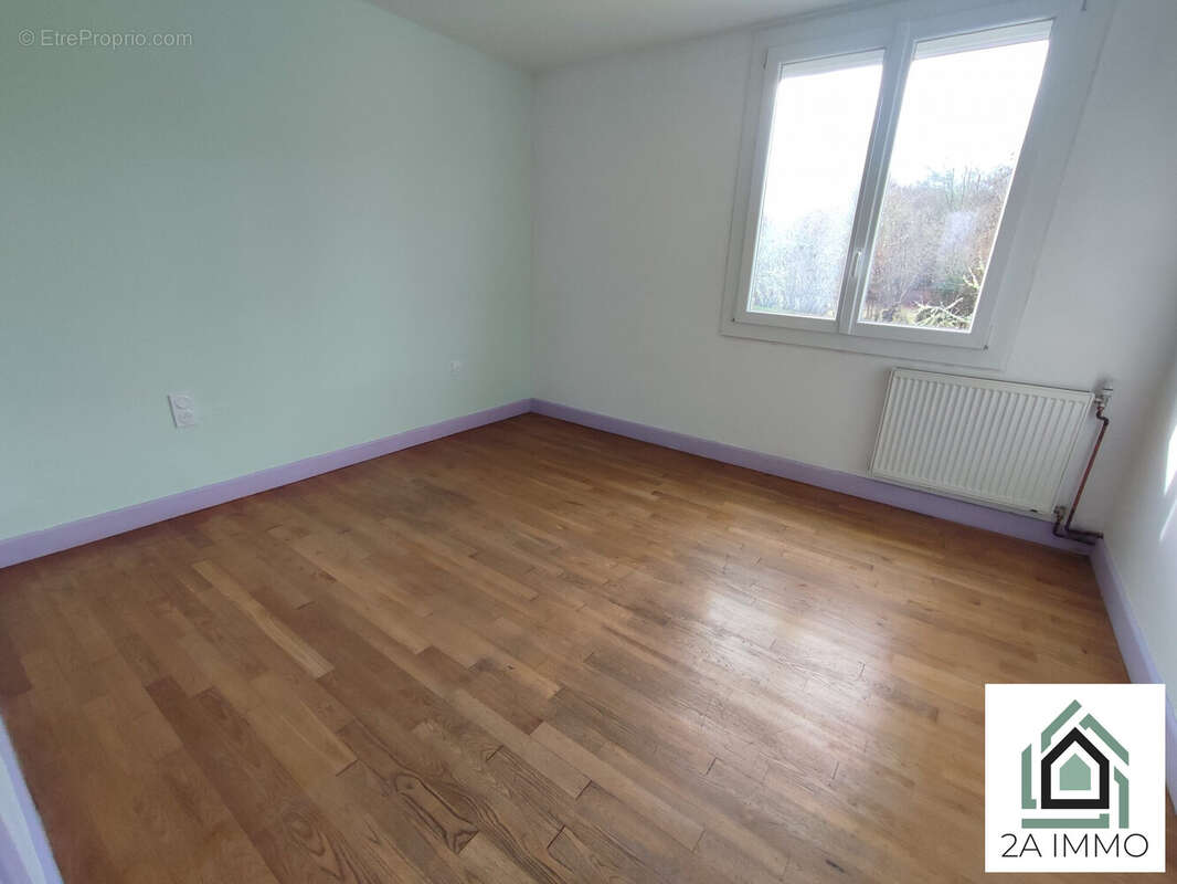 Maison à CHAPDES-BEAUFORT