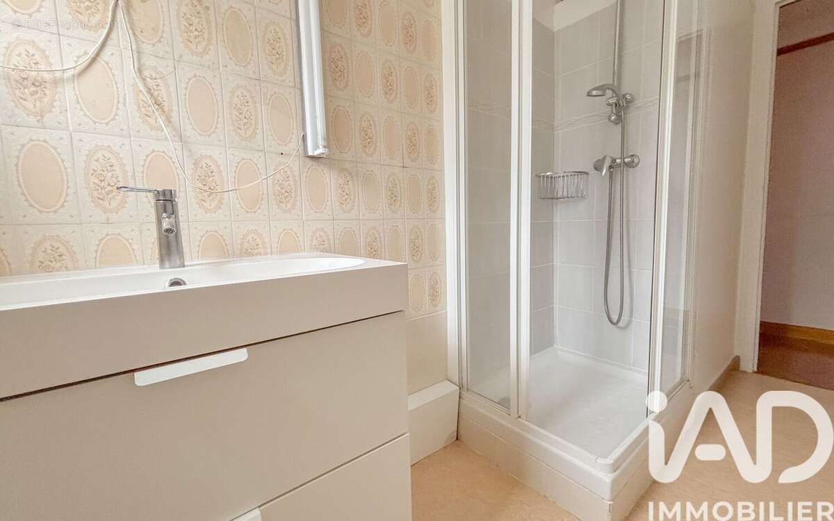 Photo 5 - Appartement à LA GARENNE-COLOMBES