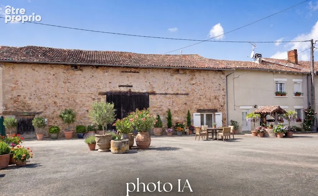 Ensemble immobilier de caractere - 3 maisons, 2 granges et 1 patio - un projet unique a imaginer - photo 2