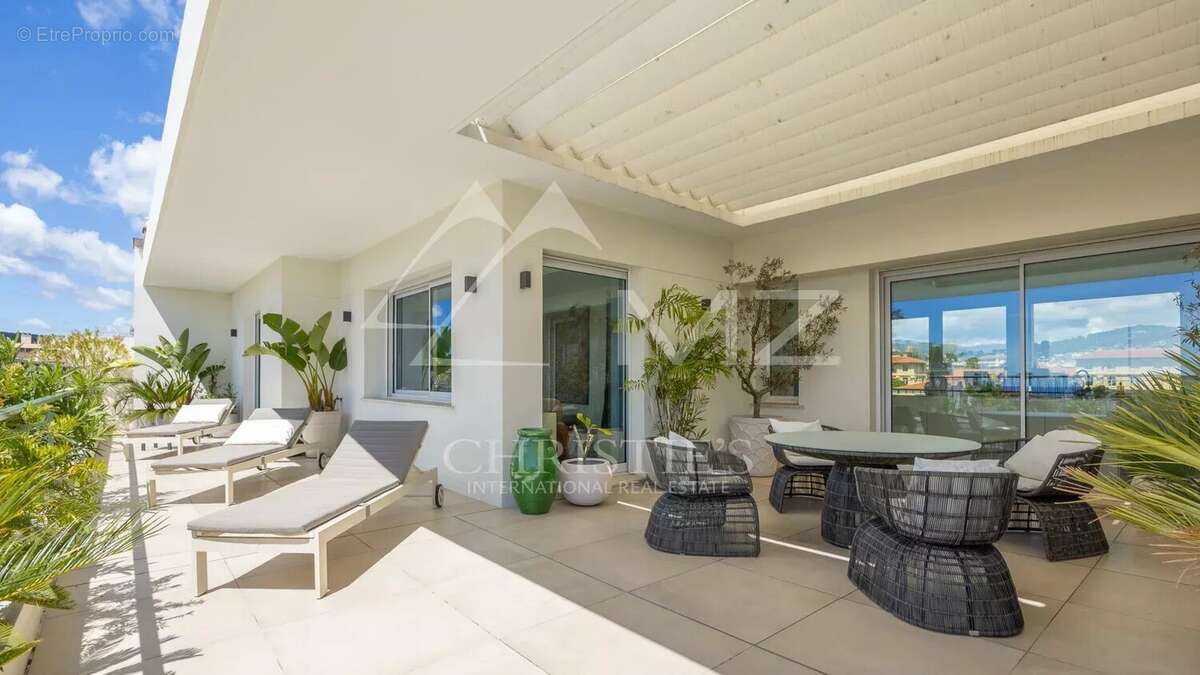 Appartement à CANNES