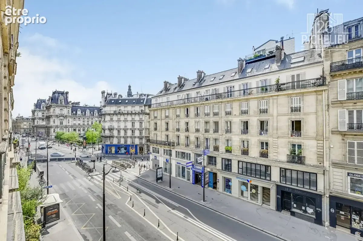 Beau 3 pièces de 90 m2 proche Hotel de ville - photo 2