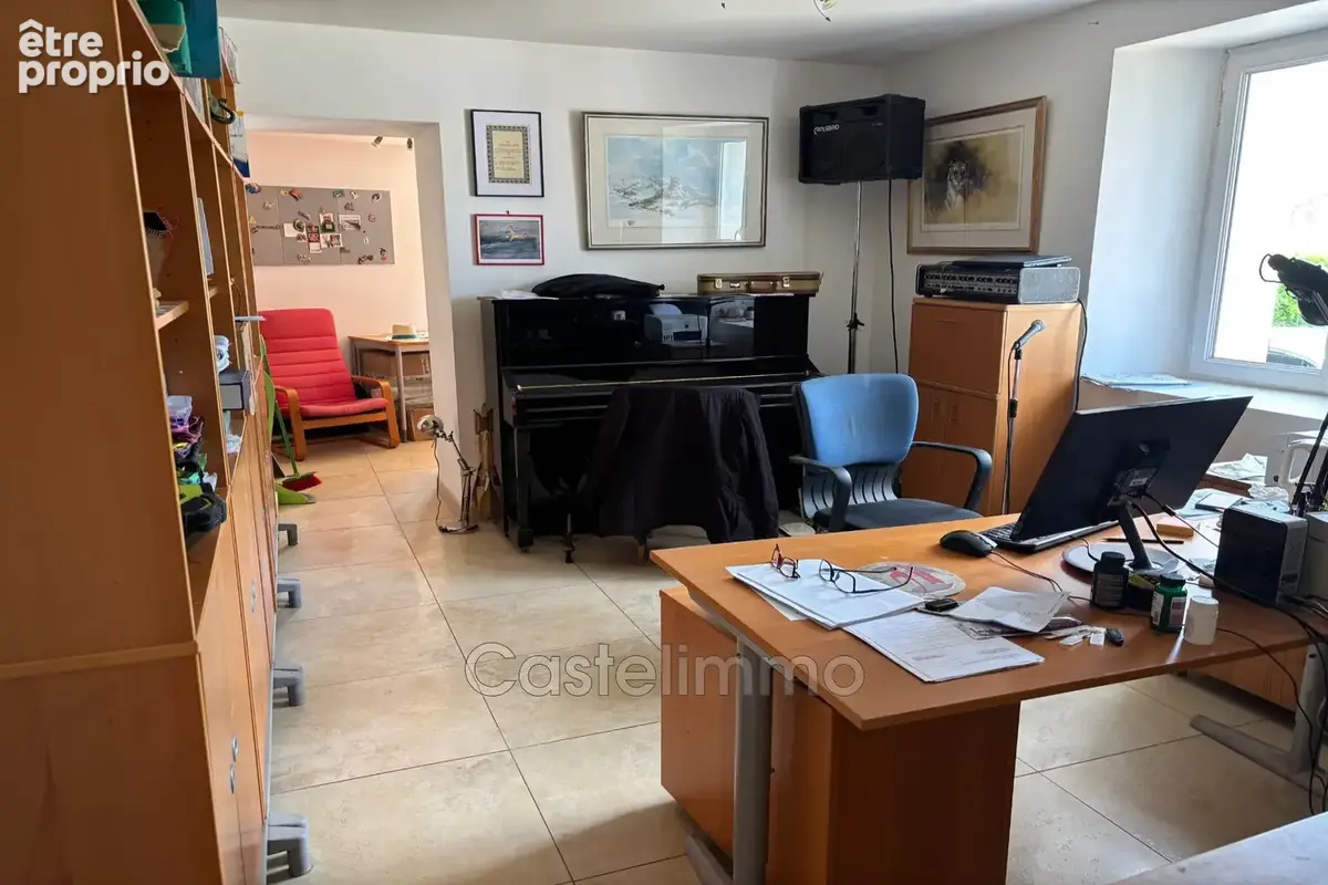 Maison 148 m² à Saint-Nicolas-De-La-Grave  - photo 9