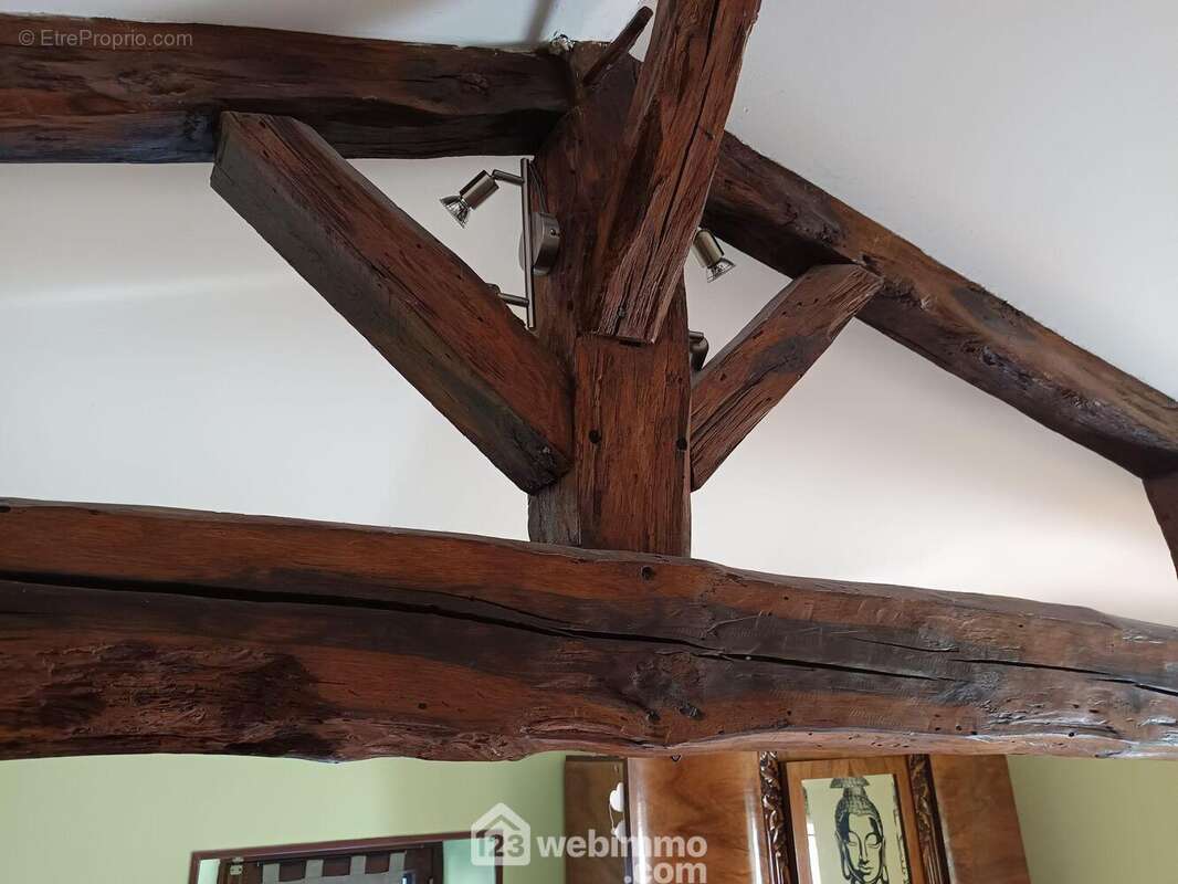 Maison à SAINT-JEAN-POUTGE