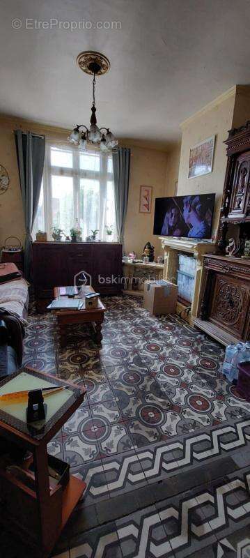 Maison à ROSIERES-EN-SANTERRE