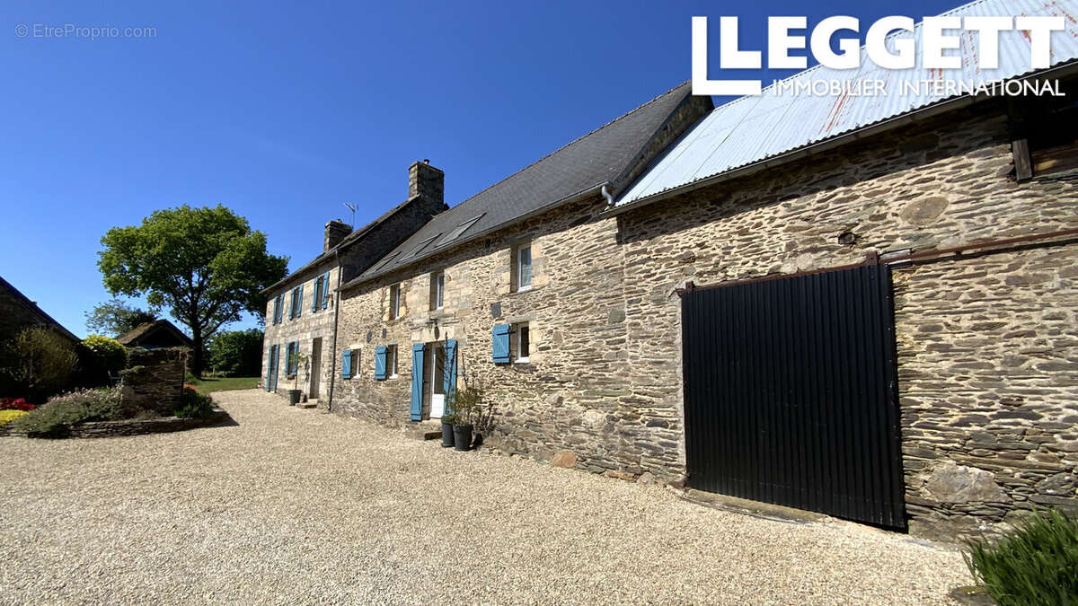 Maison à MERLEAC