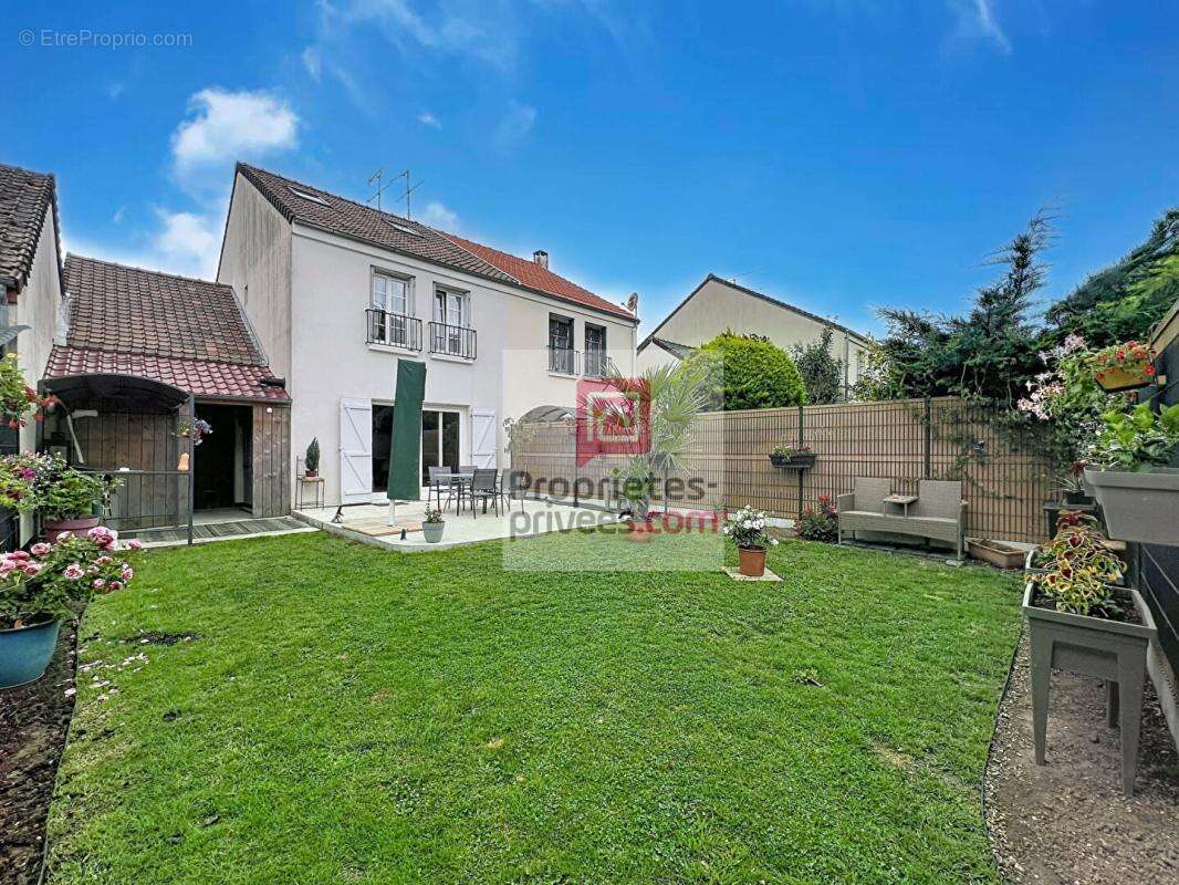 Maison familiale 5 chambres et 1 garage attenant - photo 12