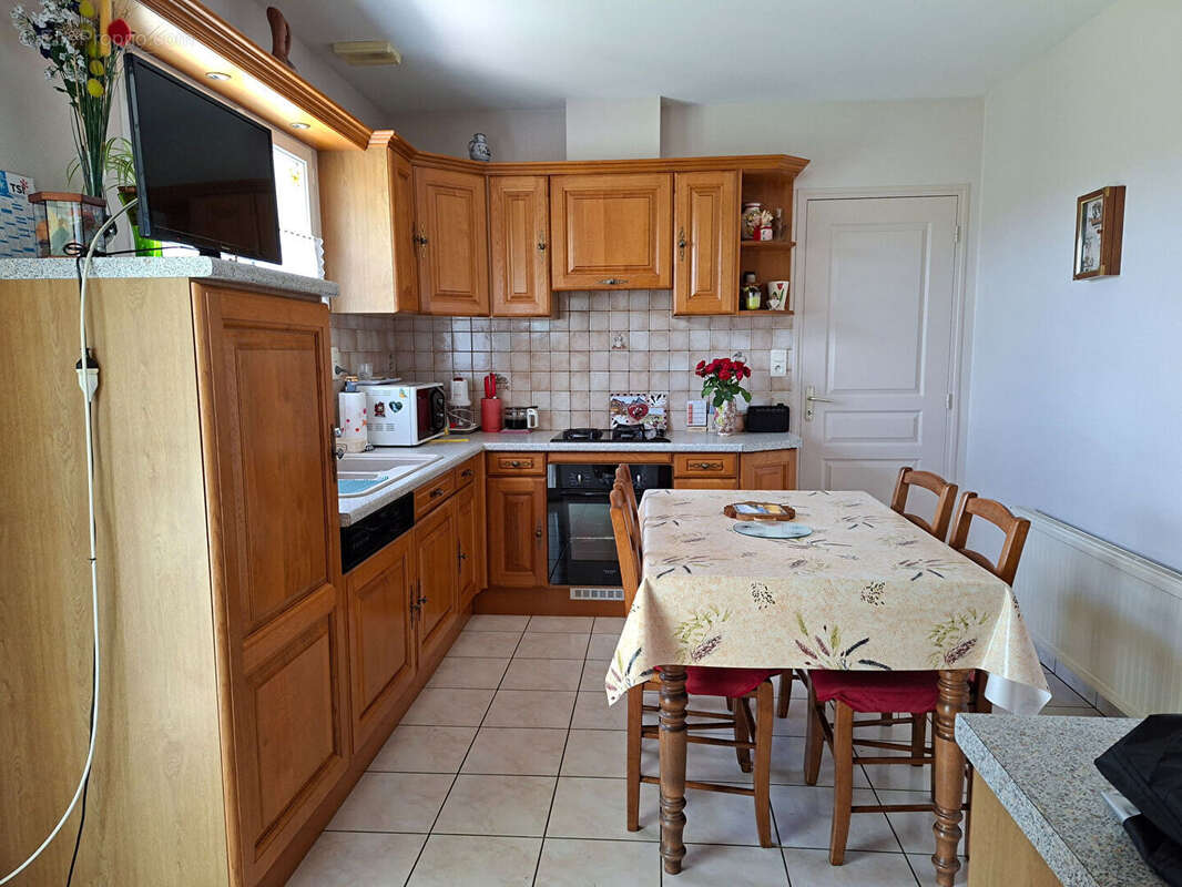Maison Coesmes 5 pièce(s) 119 m² - 4 chambres - terrain 1195m² - photo 6