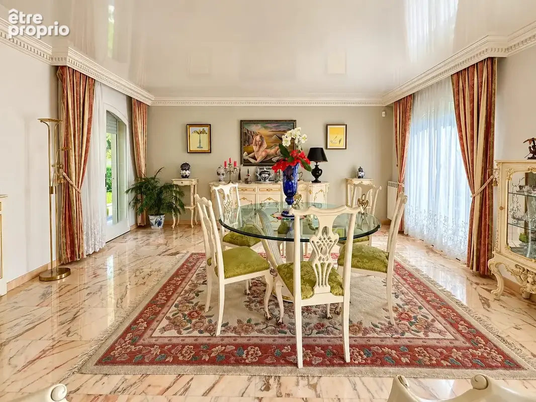 Maison 8 pièces 204 m² à vendre à Saint-Maur-Des-Fosses (94210) - photo 2