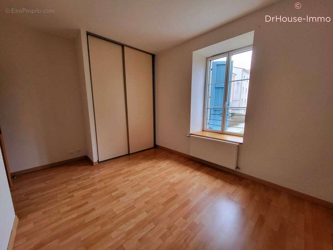 Appartement à ESPALY-SAINT-MARCEL