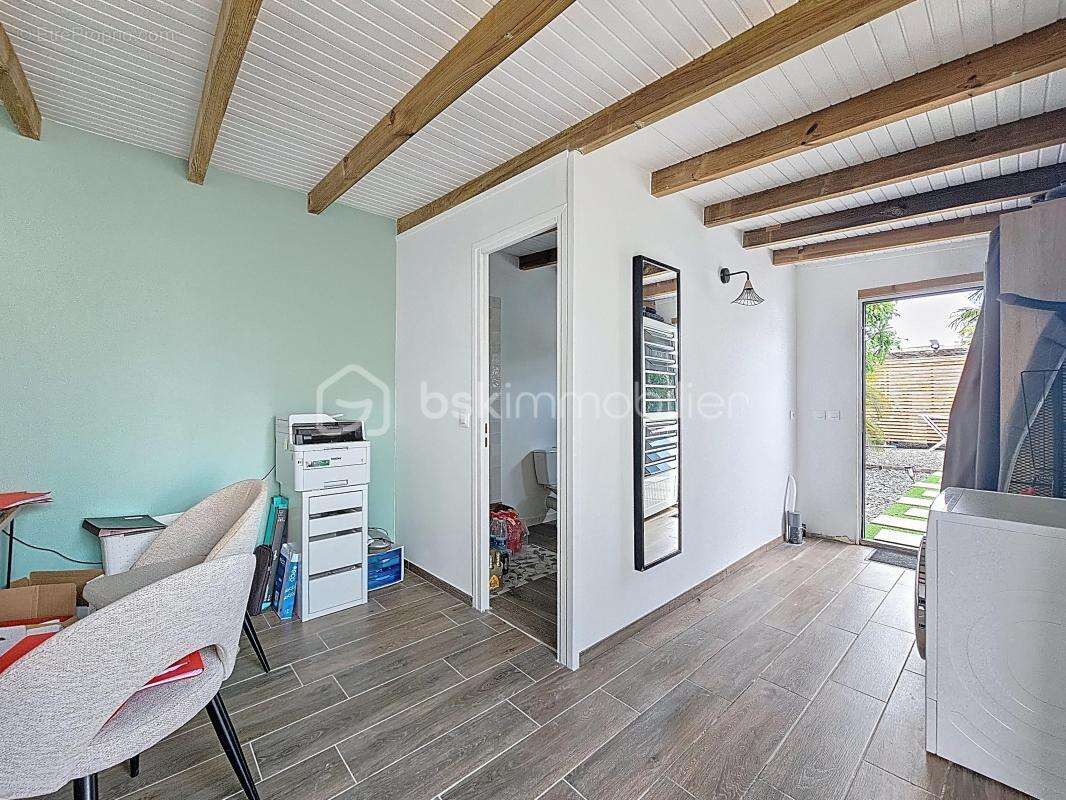 Villa + dépendance avec piscine Saint François - photo 17